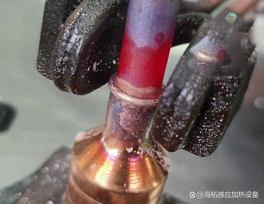 高頻焊機(jī)在制冷設(shè)備配件生產(chǎn)中的應(yīng)用與優(yōu)勢